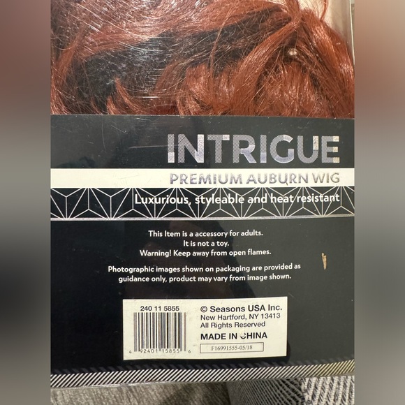Intrigue Brand Premium Auburn Long Hair Wig Halloween Heat Resistant - Picture 3 of 3